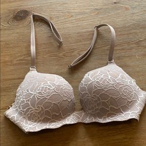 VS Very Sexy Secret Embrace Push up bra 36C